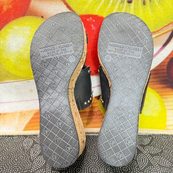 Donald J Pliner Black Leather Studded Platform Sandals Size 6M - Picture 7 of 9